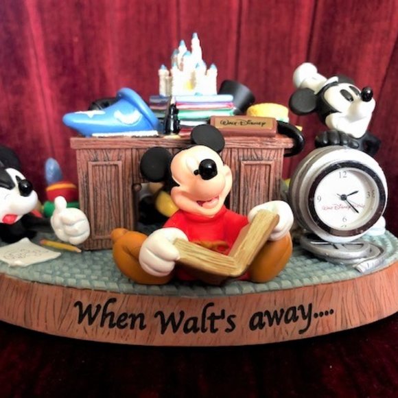 Mickey Mouse - Disney Clock - Picture 1 of 5